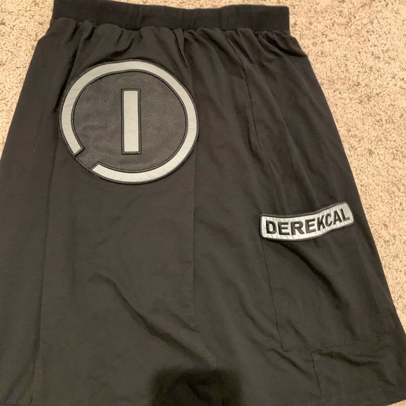 Cool girl shirt! Size: S - Picture 3 of 3